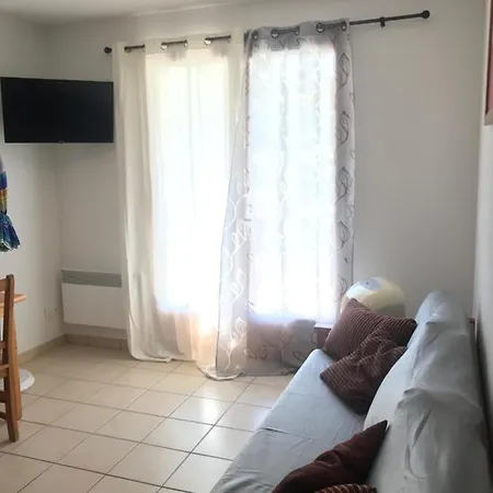 Bourgade 7 Apartamento *