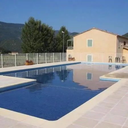Bourgade 7 Apartamento *